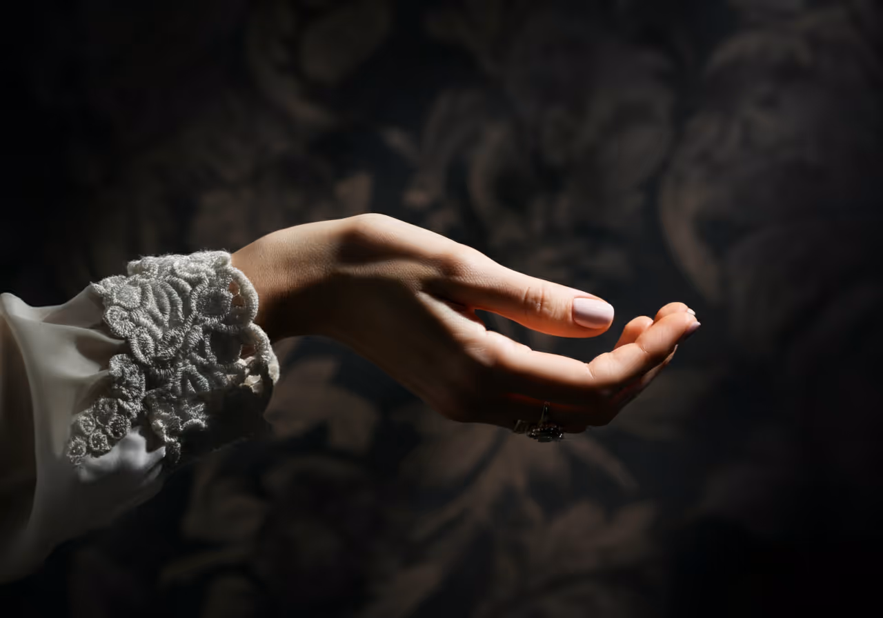 Photography Techniques for Hand Modeling